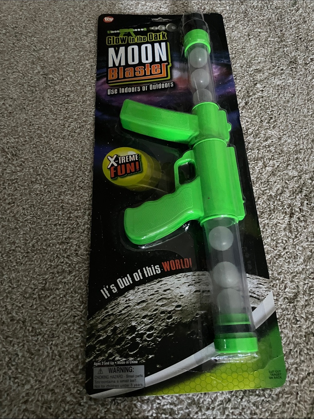 Glow in the dark moon blaster
